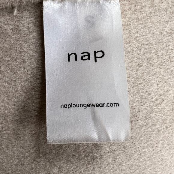 NAP Loungewear 100% Wool Hooded Belted Oversized Coat Large Pockets Tan Size S - Picture 11 of 14